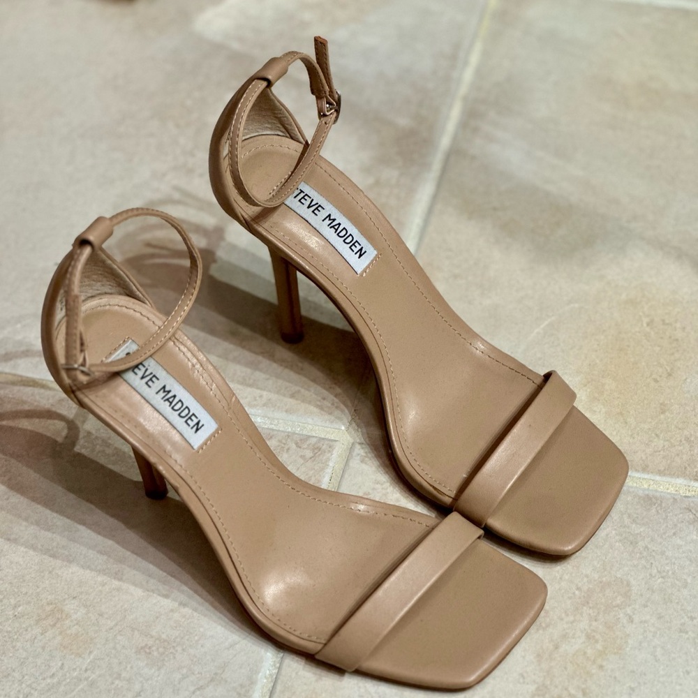 Steve Madden ‘Shaye’ Heel